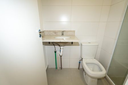 Banheiro de apartamento para alugar com 2 quartos, 62m² em Jardim Sabará, Porto Alegre