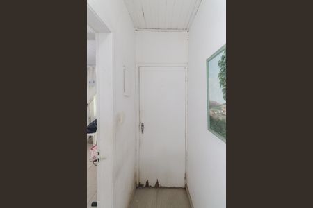 Corredor de casa à venda com 3 quartos, 238m² em Horto Florestal, São Paulo