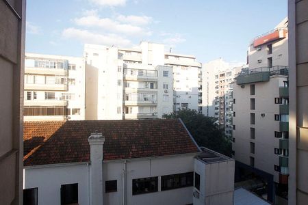Apartamento para alugar com 105m², 3 quartos e 1 vagaÁrea de Serviço + Despensa Vista