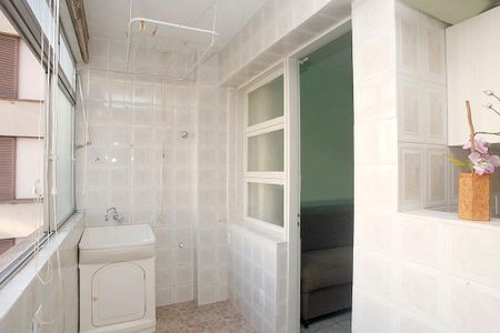 Apartamento para alugar com 105m², 3 quartos e 1 vagaÁrea de Serviço + Despensa