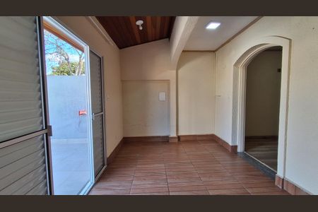 Casa para alugar com 176m², 3 quartos e 2 vagas Casa para alugar com 176m², 3 quartos e 2 vagasSuíte