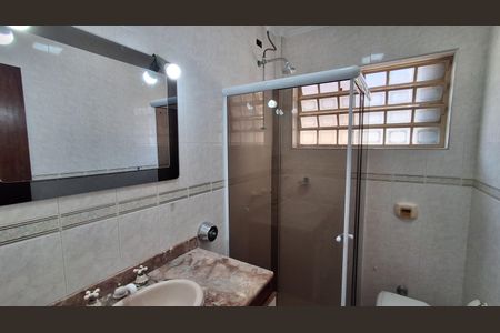 Casa para alugar com 176m², 3 quartos e 2 vagas Casa para alugar com 176m², 3 quartos e 2 vagasBanheiro Social