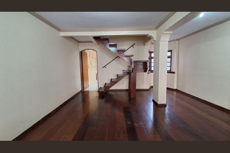 Sala de casa para alugar com 3 quartos, 176m² em Rudge Ramos, São Bernardo do Campo