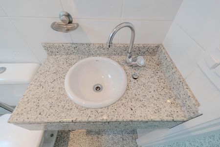 Apartamento à venda com 110m², 4 quartos e 2 vagas Apartamento à venda com 110m², 4 quartos e 2 vagasBanheiro de serviço