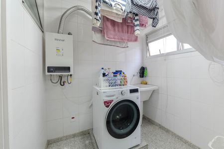 Apartamento à venda com 110m², 4 quartos e 2 vagas Apartamento à venda com 110m², 4 quartos e 2 vagasÁrea de Serviço