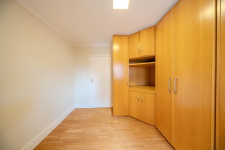 Apartamento à venda com 110m², 4 quartos e 2 vagas Apartamento à venda com 110m², 4 quartos e 2 vagasQuarto 1
