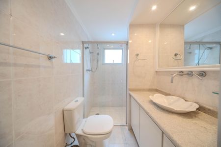 Apartamento à venda com 110m², 4 quartos e 2 vagas Apartamento à venda com 110m², 4 quartos e 2 vagasBanheiro