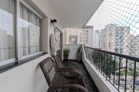 Apartamento à venda com 110m², 4 quartos e 2 vagas Apartamento à venda com 110m², 4 quartos e 2 vagasSacada