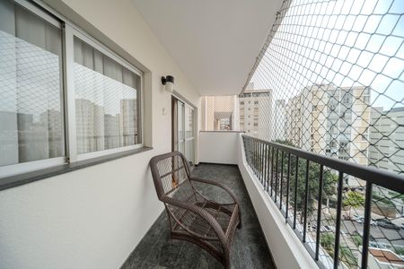 Apartamento à venda com 110m², 4 quartos e 2 vagas Apartamento à venda com 110m², 4 quartos e 2 vagasSacada
