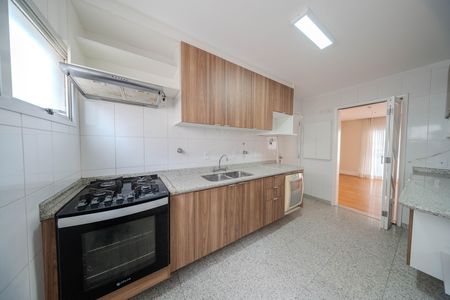 Apartamento à venda com 110m², 4 quartos e 2 vagas Apartamento à venda com 110m², 4 quartos e 2 vagasCozinha