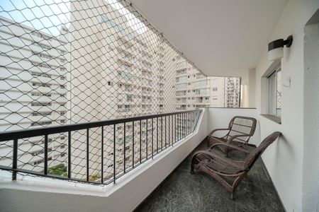 Apartamento à venda com 110m², 4 quartos e 2 vagas Apartamento à venda com 110m², 4 quartos e 2 vagasSacada