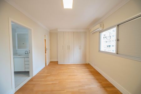 Apartamento à venda com 110m², 4 quartos e 2 vagas Apartamento à venda com 110m², 4 quartos e 2 vagasSuíte 1