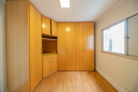 Apartamento à venda com 110m², 4 quartos e 2 vagas Apartamento à venda com 110m², 4 quartos e 2 vagasQuarto 1