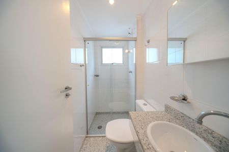 Apartamento à venda com 110m², 4 quartos e 2 vagas Apartamento à venda com 110m², 4 quartos e 2 vagasBanheiro de serviço