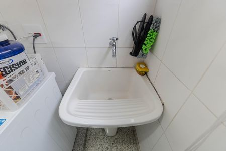 Apartamento à venda com 110m², 4 quartos e 2 vagas Apartamento à venda com 110m², 4 quartos e 2 vagasÁrea de Serviço