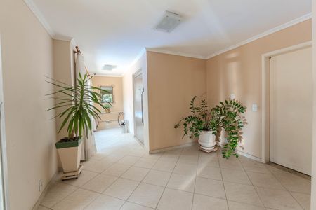 Apartamento à venda com 110m², 4 quartos e 2 vagas Apartamento à venda com 110m², 4 quartos e 2 vagasHall de entrada