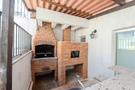 Apartamento à venda com 110m², 4 quartos e 2 vagas Apartamento à venda com 110m², 4 quartos e 2 vagasÁrea comum - Churrasqueira