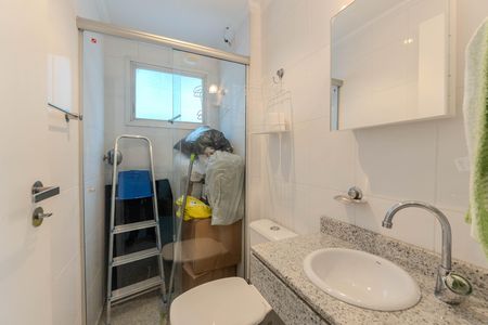 Apartamento à venda com 110m², 4 quartos e 2 vagas Apartamento à venda com 110m², 4 quartos e 2 vagasBanheiro de serviço