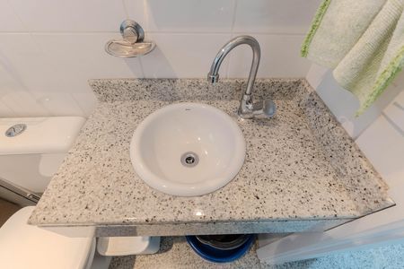 Apartamento à venda com 110m², 4 quartos e 2 vagas Apartamento à venda com 110m², 4 quartos e 2 vagasBanheiro de serviço