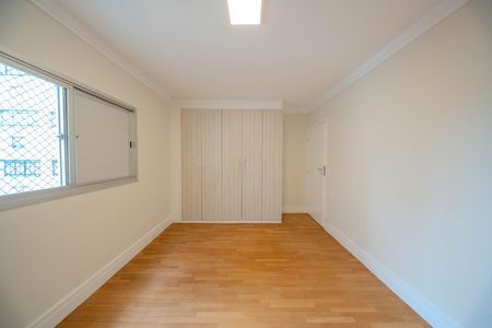 Apartamento à venda com 110m², 4 quartos e 2 vagas Apartamento à venda com 110m², 4 quartos e 2 vagasQuarto 2