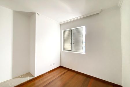 Apartamento à venda com 120m², 3 quartos e 2 vagas Apartamento à venda com 120m², 3 quartos e 2 vagasQuarto 3