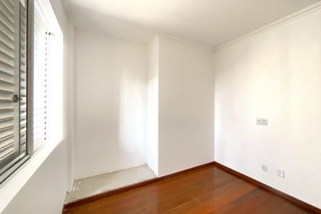 Apartamento à venda com 120m², 3 quartos e 2 vagas Apartamento à venda com 120m², 3 quartos e 2 vagasCloset da Suite