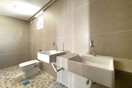 Apartamento à venda com 120m², 3 quartos e 2 vagas Apartamento à venda com 120m², 3 quartos e 2 vagasBanheiro da Suíte 1