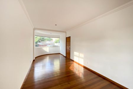 Apartamento à venda com 120m², 3 quartos e 2 vagas Apartamento à venda com 120m², 3 quartos e 2 vagasSala