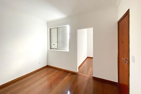 Apartamento à venda com 120m², 3 quartos e 2 vagas Apartamento à venda com 120m², 3 quartos e 2 vagasSuite 1