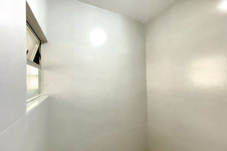 Apartamento à venda com 120m², 3 quartos e 2 vagas Apartamento à venda com 120m², 3 quartos e 2 vagasQuarto de Serviço