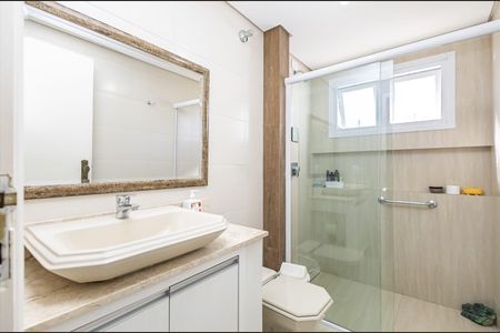 Casa para alugar com 380m², 6 quartos e 4 vagas Casa para alugar com 380m², 6 quartos e 4 vagasBanheiro