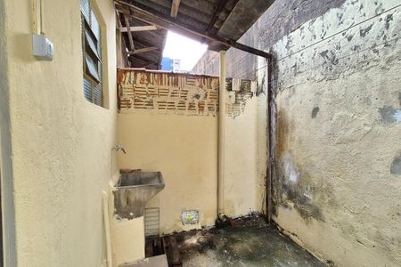 Casa para alugar com 50m², 1 quarto e sem vaga