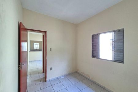 Casa para alugar com 50m², 1 quarto e sem vaga