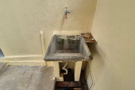Casa para alugar com 50m², 1 quarto e sem vaga