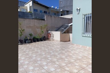 Área externa de casa à venda com 3 quartos, 300m² em Jardim Oriental, São Paulo
