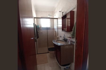 Banheiro de casa à venda com 3 quartos, 300m² em Jardim Oriental, São Paulo