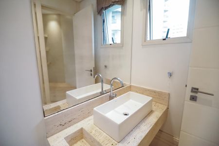 Apartamento à venda com 156m², 4 quartos e 3 vagasLavabo