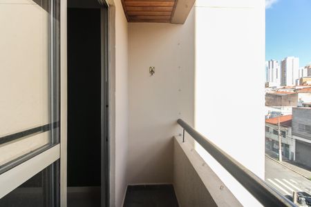 Apartamento à venda com 65m², 3 quartos e 1 vaga Apartamento à venda com 65m², 3 quartos e 1 vagaVaranda