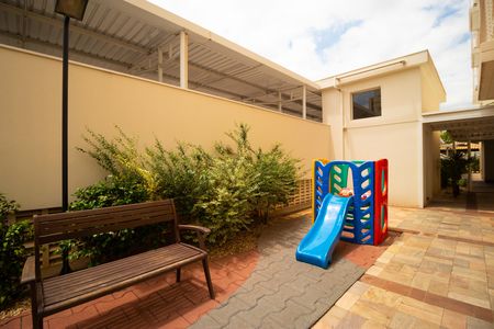 Apartamento à venda com 67m², 2 quartos e 1 vaga Apartamento à venda com 67m², 2 quartos e 1 vagaÁrea comum - Playground