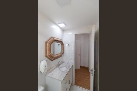 Apartamento à venda com 67m², 2 quartos e 1 vaga Apartamento à venda com 67m², 2 quartos e 1 vagaBanheiro da Suíte