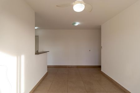 Apartamento à venda com 67m², 2 quartos e 1 vaga Apartamento à venda com 67m², 2 quartos e 1 vagaSalas