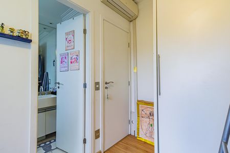 Apartamento à venda com 98m², 3 quartos e 2 vagasSuíte 2