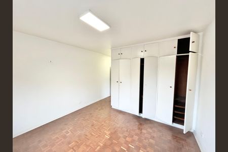 Casa para alugar com 176m², 4 quartos e 3 vagas Casa para alugar com 176m², 4 quartos e 3 vagasQuarto 5 - Suíte