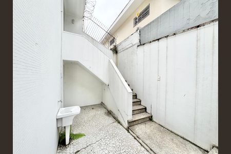 Casa para alugar com 176m², 4 quartos e 3 vagas Casa para alugar com 176m², 4 quartos e 3 vagasQuintal / Área de Serviço