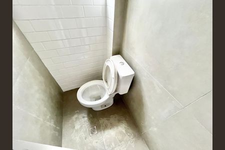 Casa para alugar com 176m², 4 quartos e 3 vagas Casa para alugar com 176m², 4 quartos e 3 vagasBanheiro