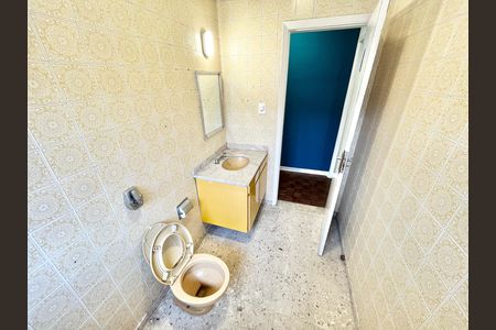 Casa para alugar com 176m², 4 quartos e 3 vagas Casa para alugar com 176m², 4 quartos e 3 vagasBanheiro