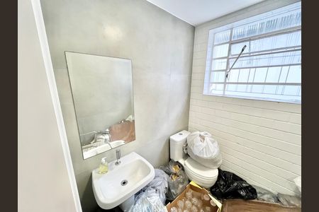 Casa para alugar com 176m², 4 quartos e 3 vagas Casa para alugar com 176m², 4 quartos e 3 vagasBanheiro