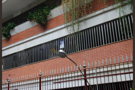 Apartamento à venda com 90m², 2 quartos e 2 vagasPlaca