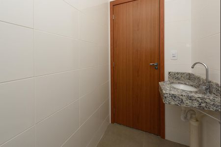 Apartamento para alugar com 50m², 2 quartos e 1 vaga Apartamento para alugar com 50m², 2 quartos e 1 vagaBanheiro