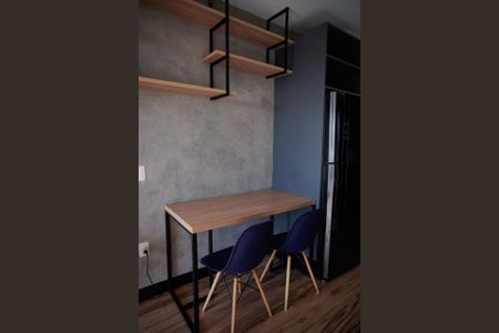 Cozinha de apartamento para alugar com 1 quarto, 29m² em Pinheiros, São Paulo